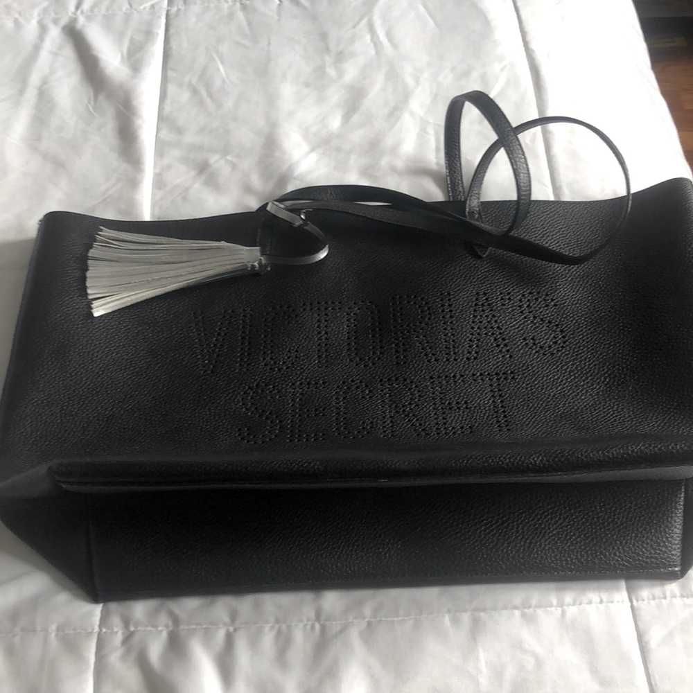 It’s a beautiful Victoria’s Secret bag brand new you could use it as a beach bag